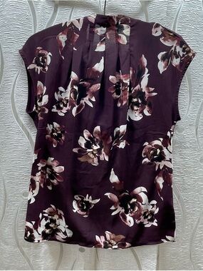 RW&CO. Plum Floral Cap-Sleeve Blouse